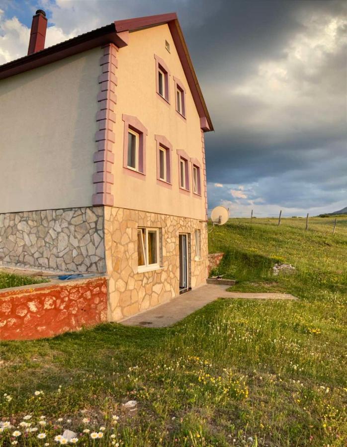 Guest House Nena Žabljak エクステリア 写真
